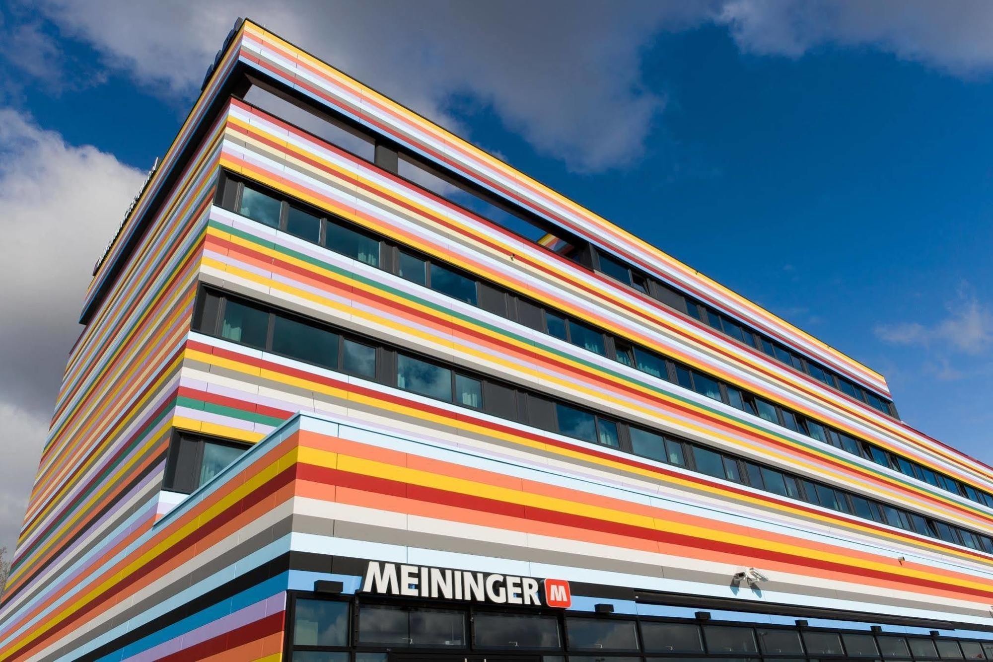 Meininger Hotel Berlin Airport Exterior photo